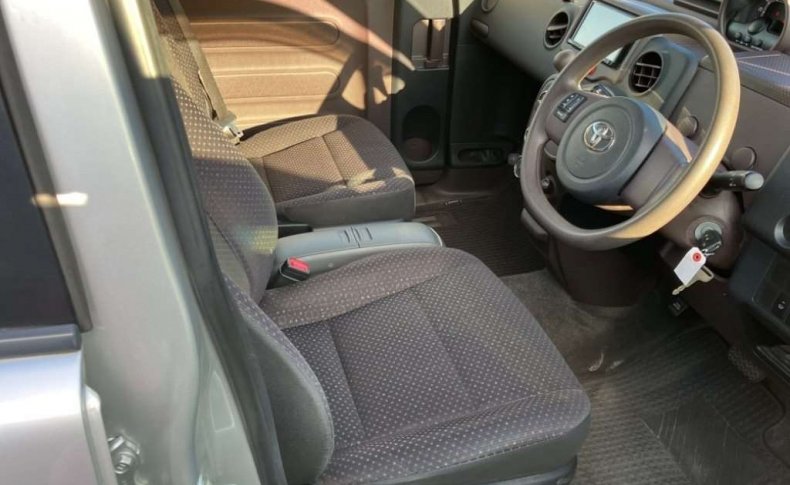 TOYOTA SPADE F 4WD 2014
