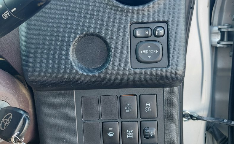 TOYOTA SPADE F 4WD 2014