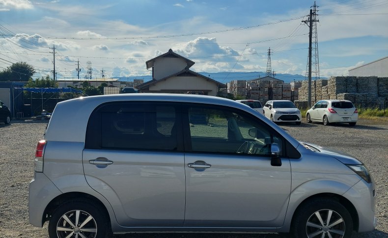 TOYOTA SPADE F 4WD 2014