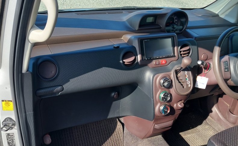 TOYOTA SPADE F 4WD 2014