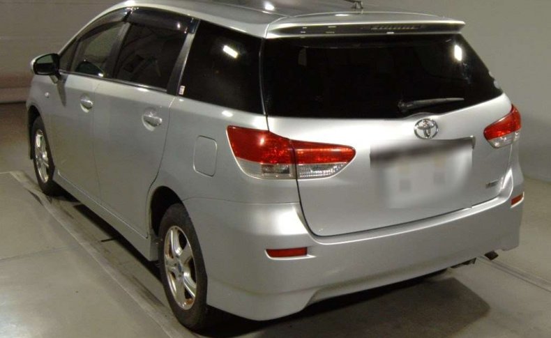 TOYOTA WISH 1.8 X 4WD 2010