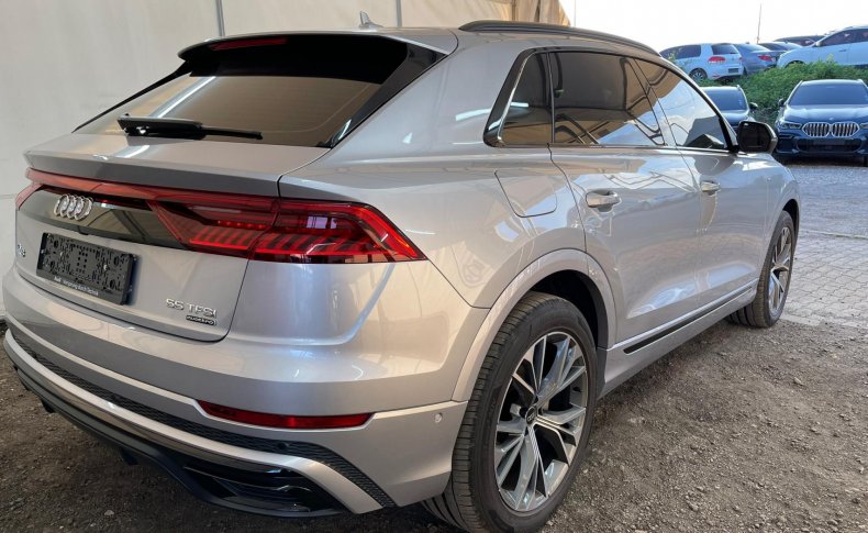Audi Q8 55 TFSI QUATTRO 2021