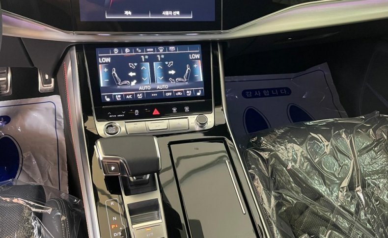 Audi Q8 55 TFSI QUATTRO 2021
