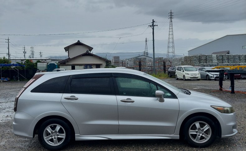 HONDA STREAM ZS 2009