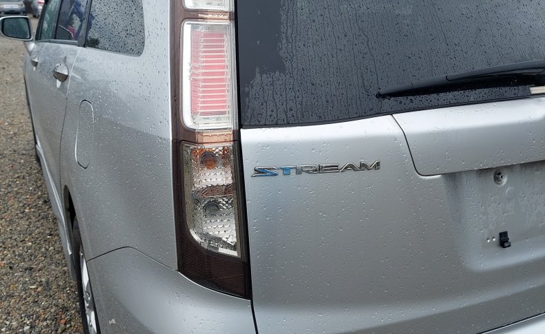 HONDA STREAM ZS 2009