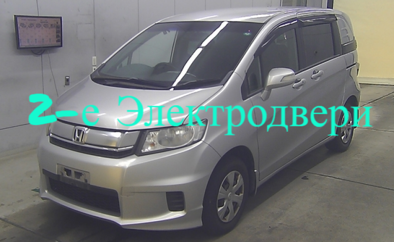 HONDA FREED SPIKE G Just Selection 2015