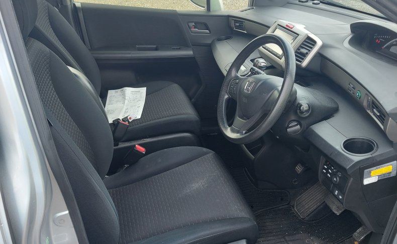 HONDA FREED SPIKE G Just Selection 2015