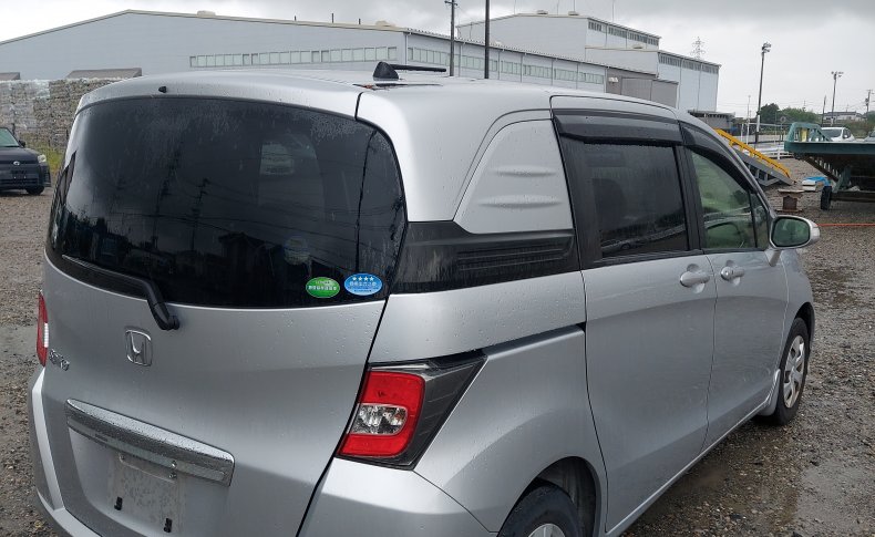 HONDA FREED SPIKE G Just Selection 2015