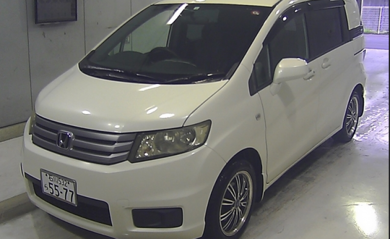 HONDA FREED SPIKE G Just Selection 2010