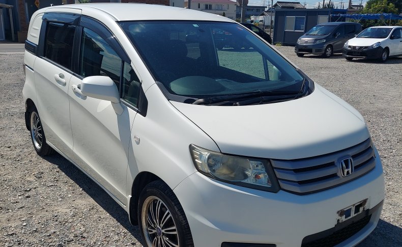 HONDA FREED SPIKE G Just Selection 2010