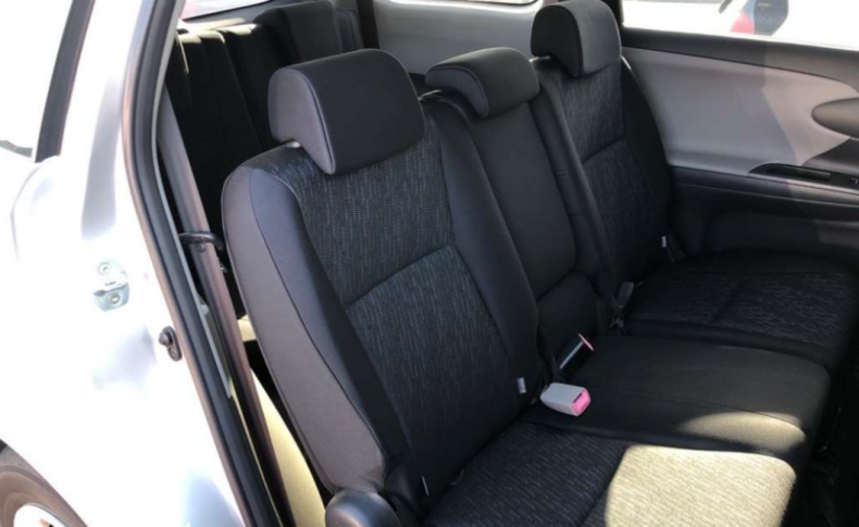 TOYOTA WISH 1.8X HID Selection 2011