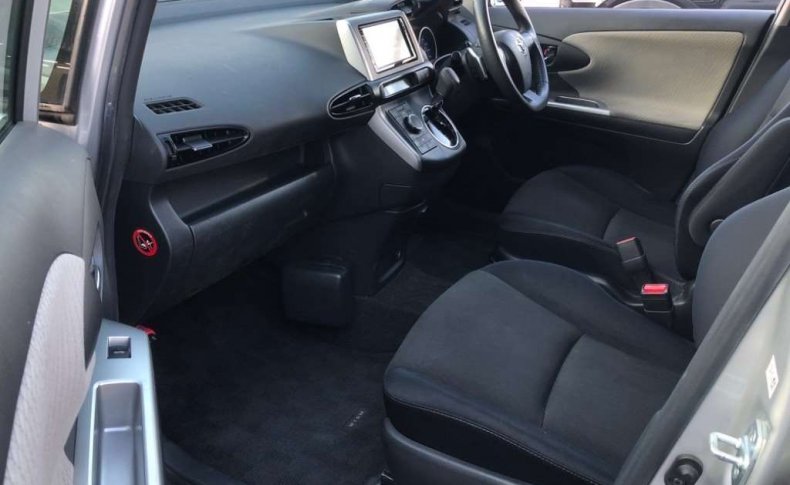 TOYOTA WISH 1.8S 2009