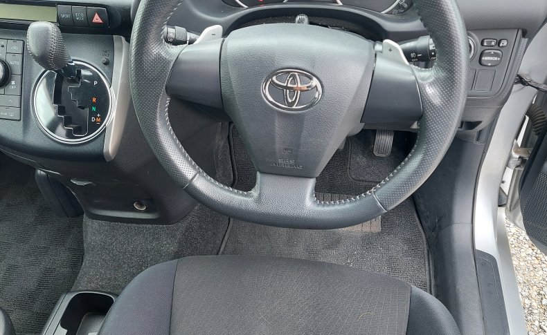 TOYOTA WISH 1.8S 2009
