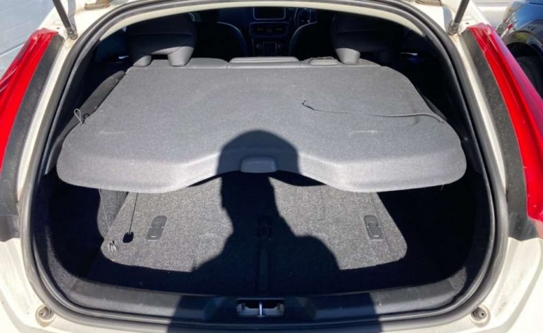 VOLVO V40  2016