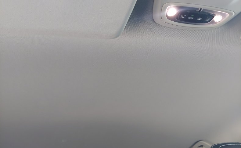 VOLVO V40  2016