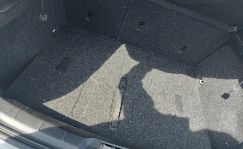 VOLVO V40  2016