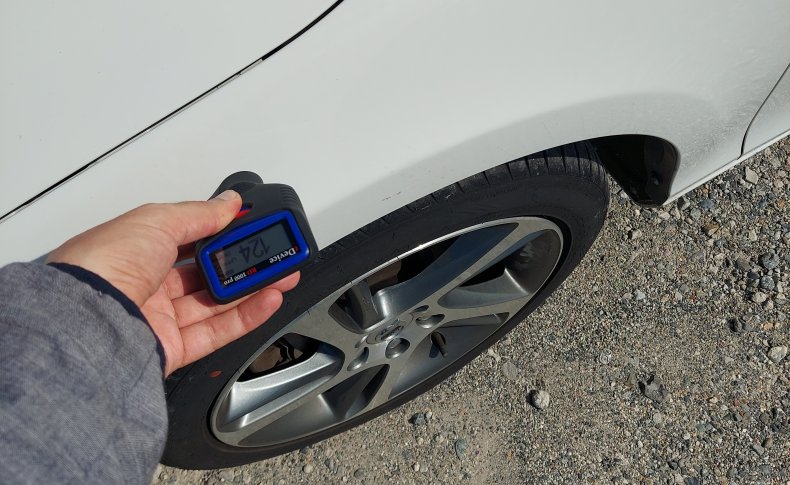 VOLVO V40  2016