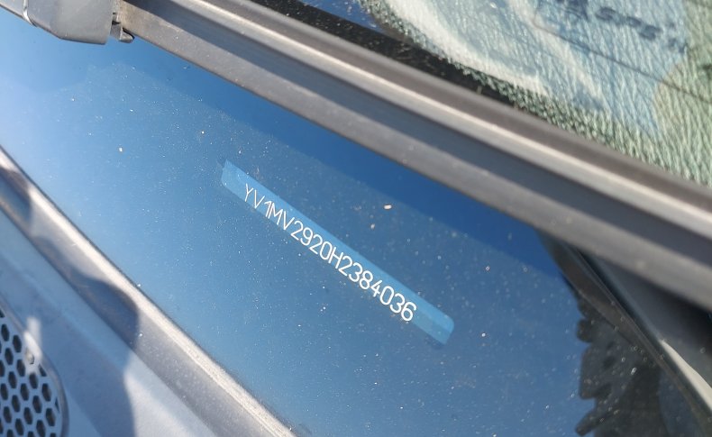 VOLVO V40  2016