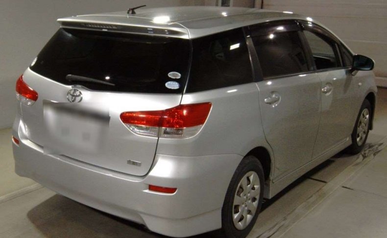 TOYOTA WISH 1.8X 4WD 2010