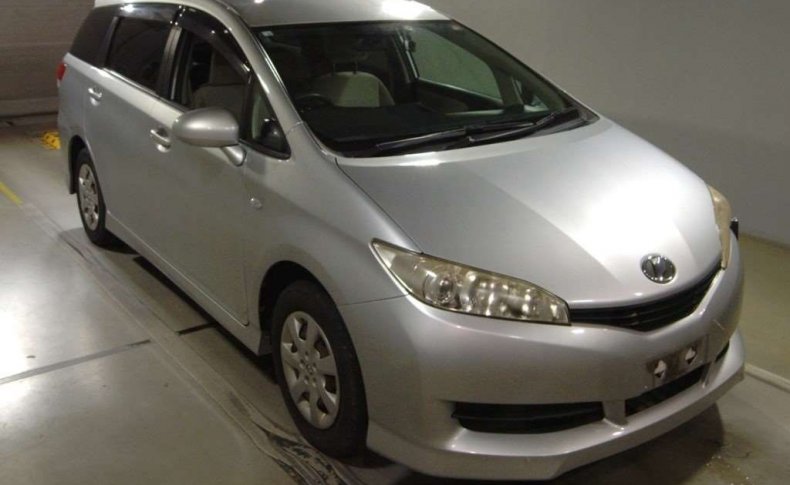 TOYOTA WISH 1.8X 4WD 2010