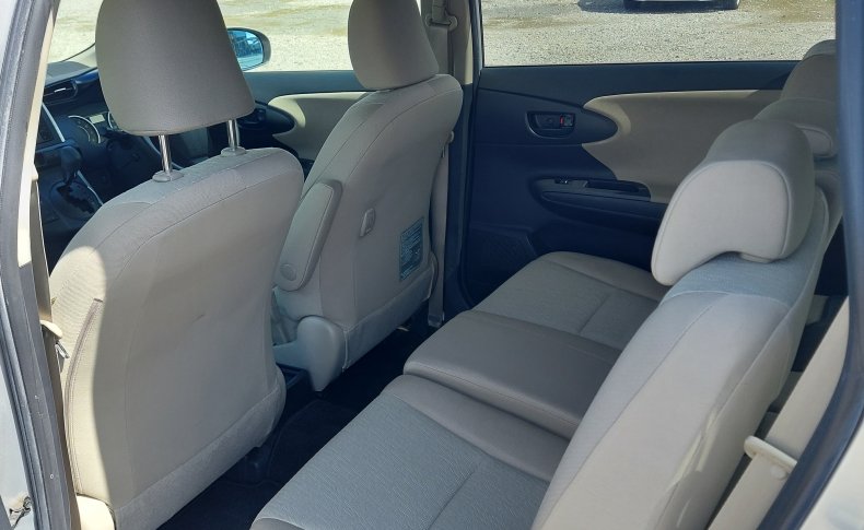 TOYOTA WISH 1.8X 4WD 2010