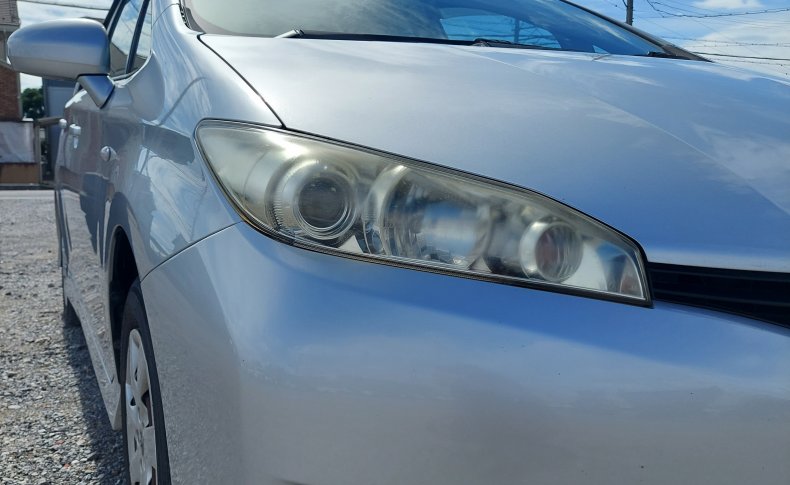 TOYOTA WISH 1.8X 4WD 2010