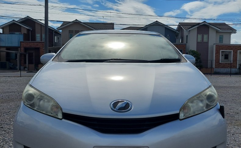 TOYOTA WISH 1.8X 4WD 2010