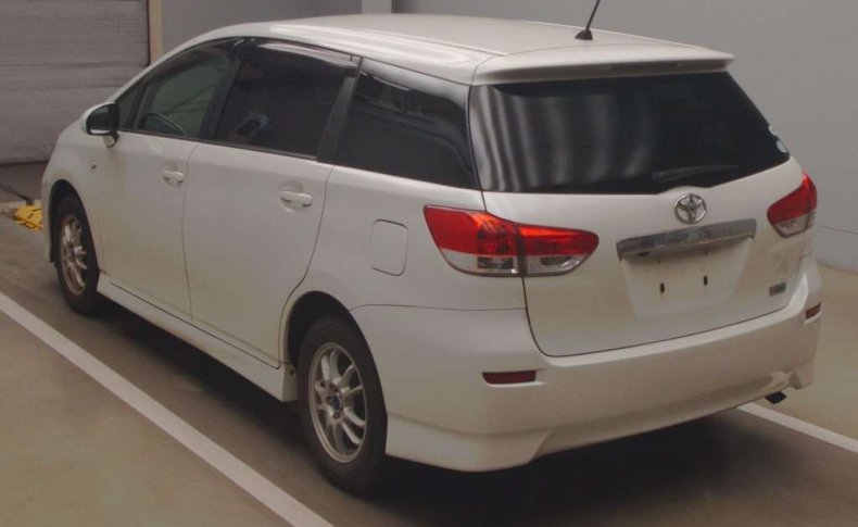 TOYOTA WISH 1.8X HID Selection 2010