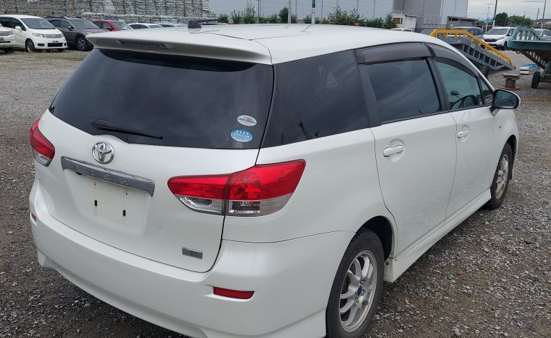 TOYOTA WISH 1.8X HID Selection 2010