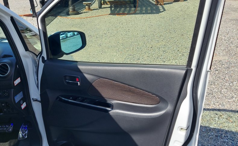 MITSUBISHI EK WAGON T Safety Package 2016