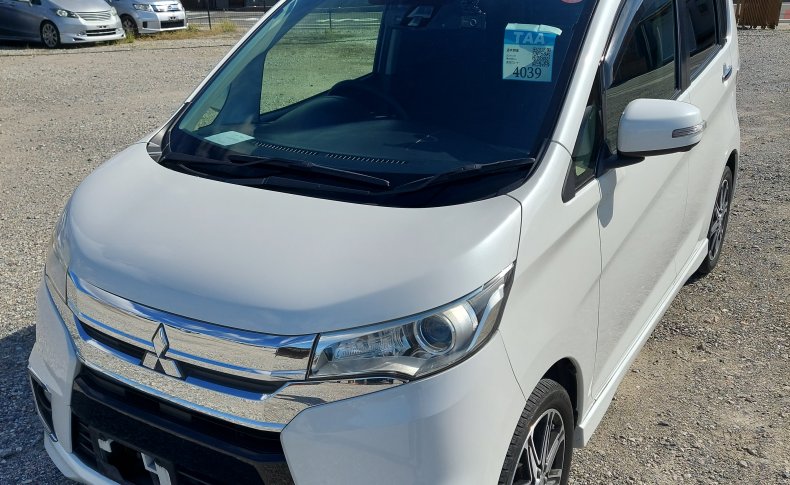 MITSUBISHI EK WAGON T Safety Package 2016