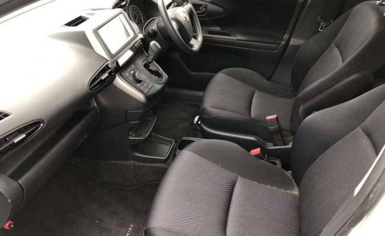 TOYOTA WISH 1.8X 2012