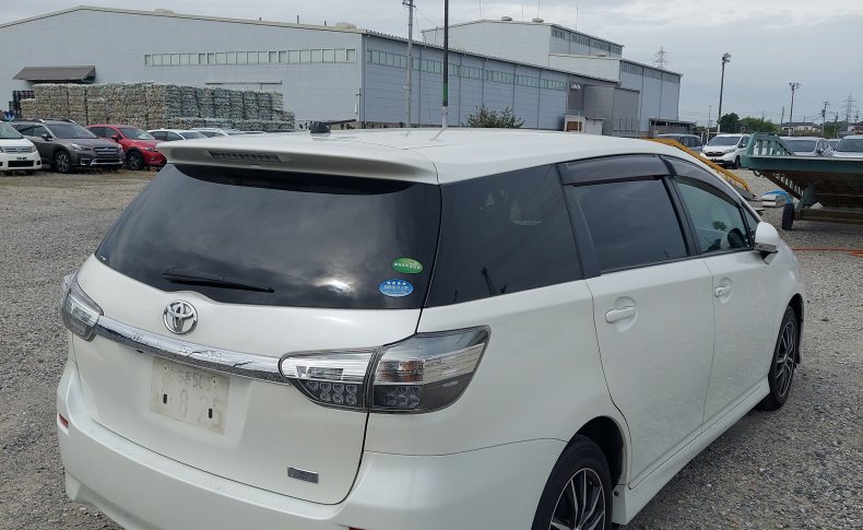 TOYOTA WISH 1.8X 2012