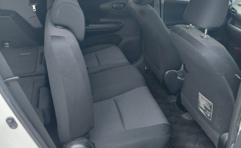 TOYOTA WISH 1.8X 2012