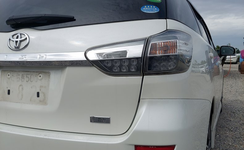 TOYOTA WISH 1.8X 2012