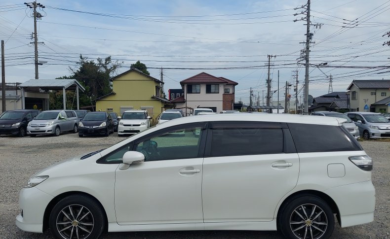 TOYOTA WISH 1.8X 2012