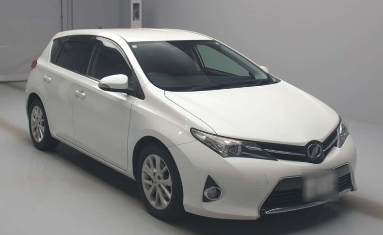 TOYOTA AURIS 150X S Package 2012