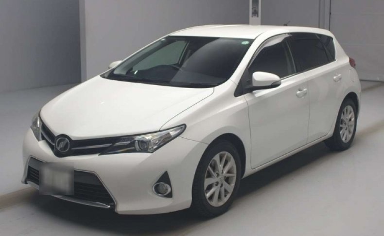 TOYOTA AURIS 150X S Package 2012