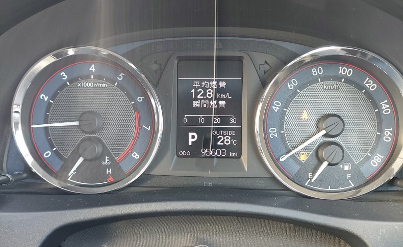 TOYOTA AURIS 150X S Package 2012