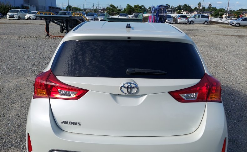 TOYOTA AURIS 150X S Package 2012