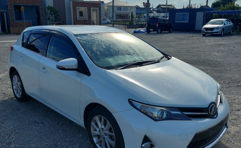 TOYOTA AURIS 150X S Package 2012