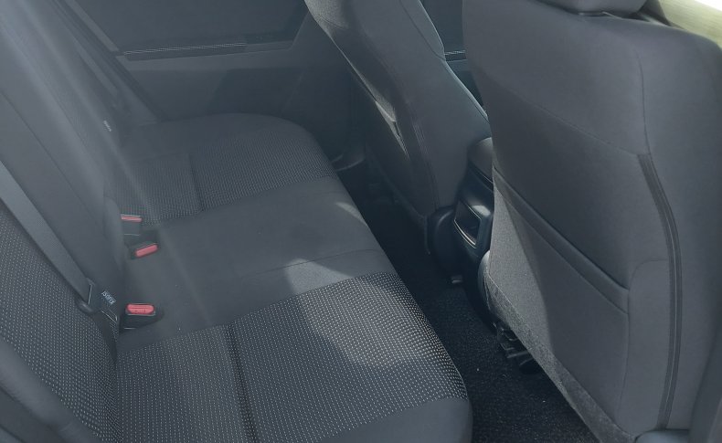 TOYOTA AURIS 150X S Package 2012