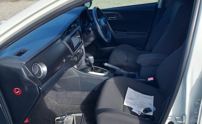 TOYOTA AURIS 150X S Package 2012