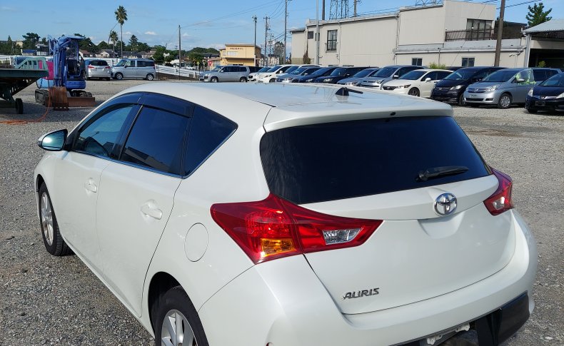TOYOTA AURIS 150X S Package 2012