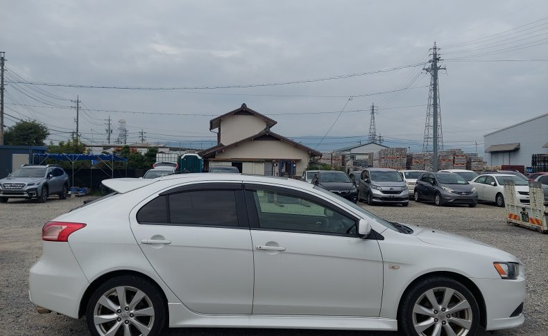 MITSUBISHI GALANT FORTIS Sports 2011