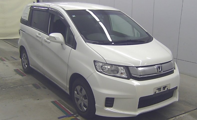 HONDA FREED SPIKE G Just Selection 2014