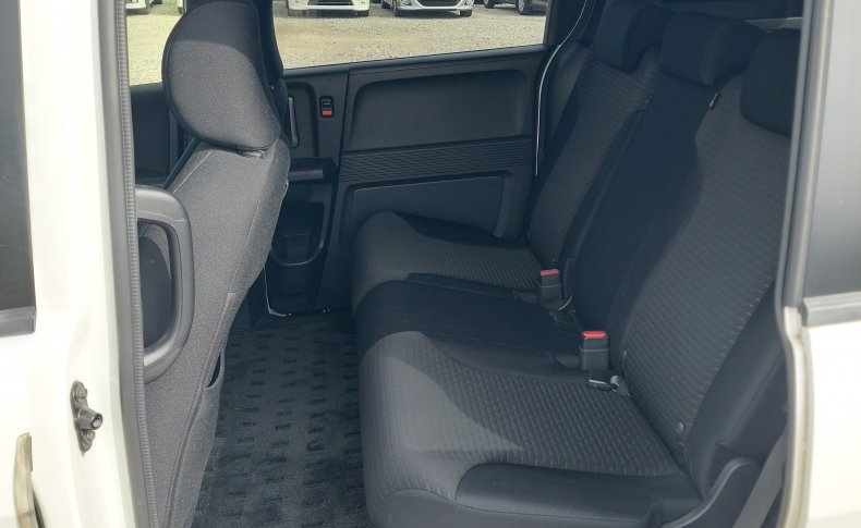 HONDA FREED SPIKE G Just Selection 2014