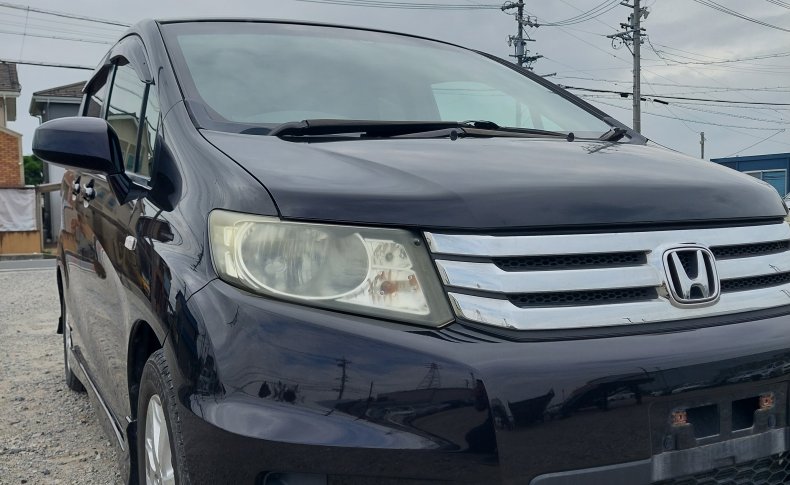 HONDA FREED SPIKE G Aero 2011