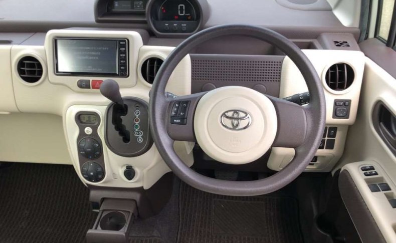TOYOTA PORTE F 2020