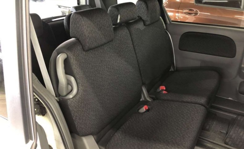 TOYOTA SIENTA DICE 4WD 2011